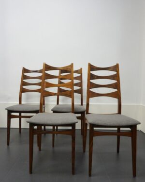 conjunto de 4 sillas danesas años 60.