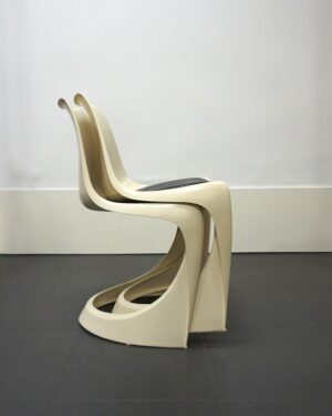 pareja de sillas modelo 290 diseñadas por Steen Ostergaard para CADO, 1970