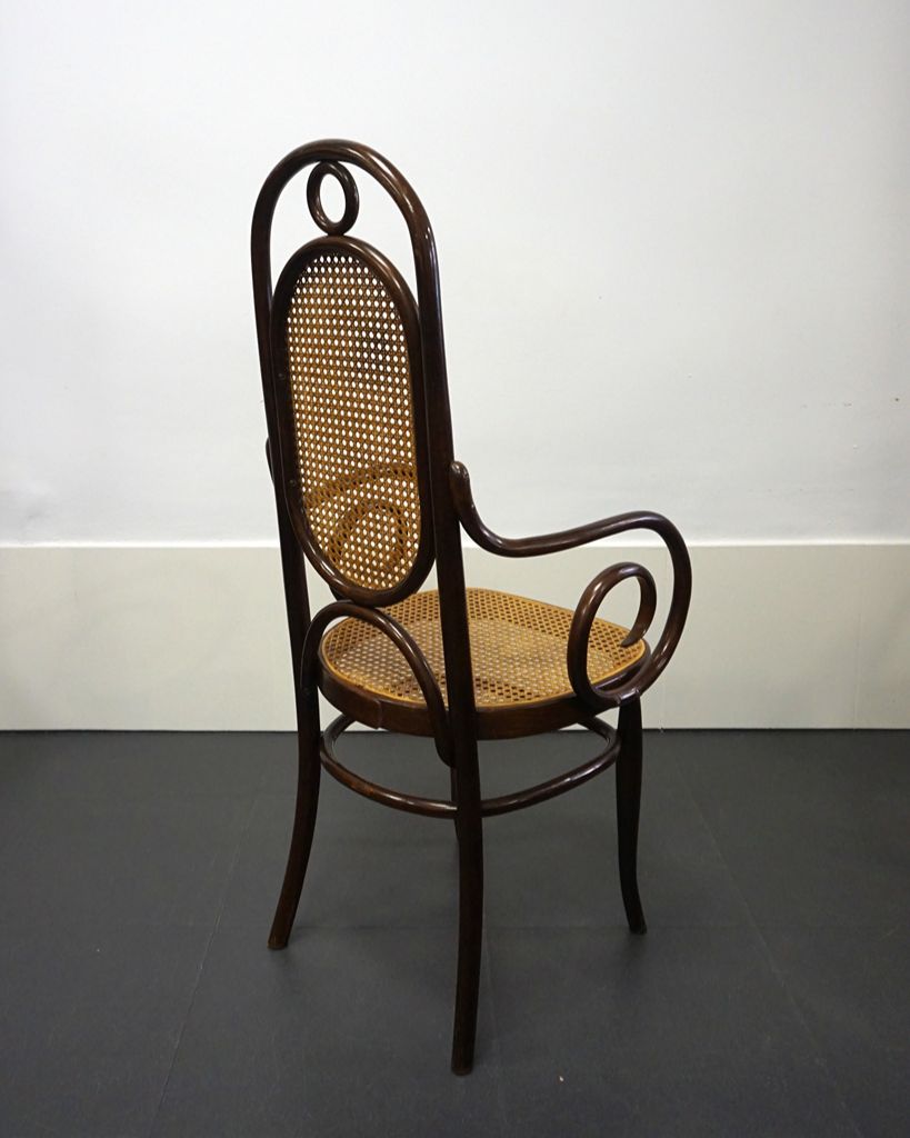 tho9